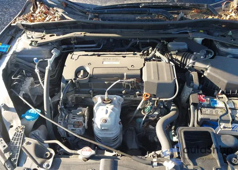 2017 Honda Accord Ex-L z USA, uszkodzony, nr VIN 1HGCR2F87HA102981